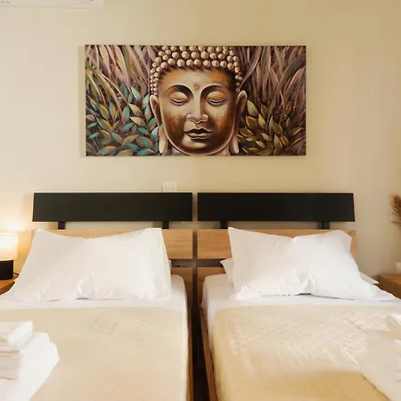 Rustic Charm * Petrití