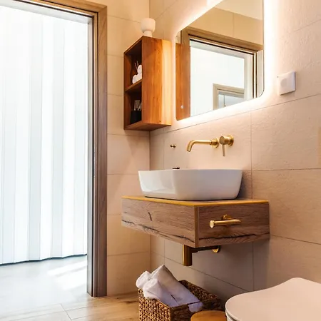 Villa Rustic Charm *