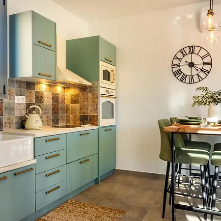 Rustic Charm Villa Petrití