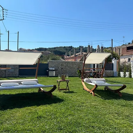 Rustic Charm Villa Petrití
