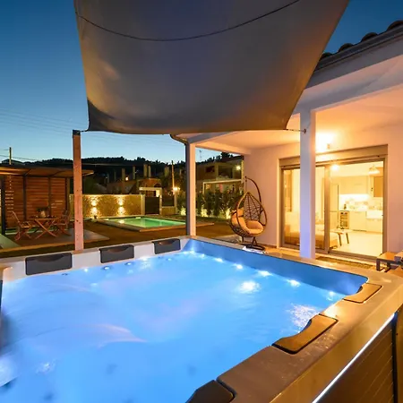 Villa Rustic Charm Petrití