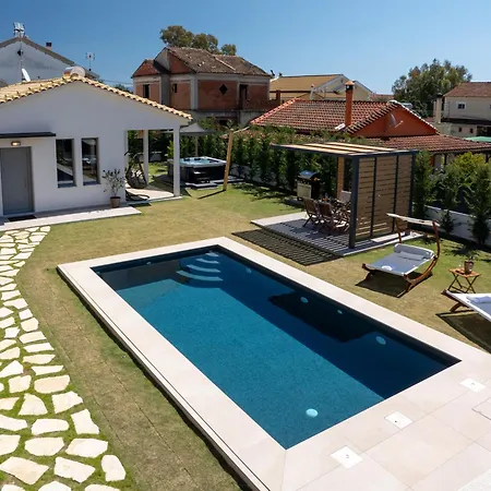 Villa Rustic Charm