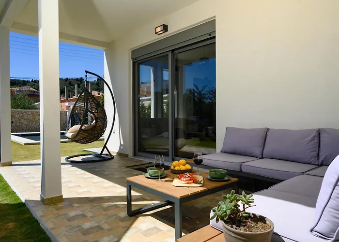 Villa Rustic Charm *