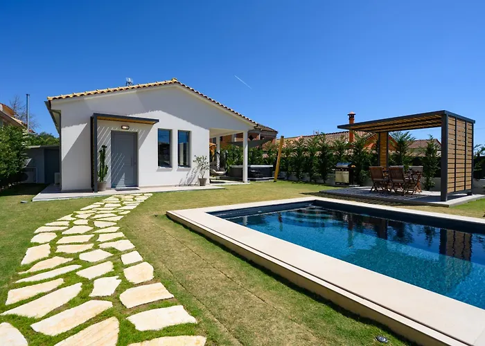 Villa Rustic Charm Petrití