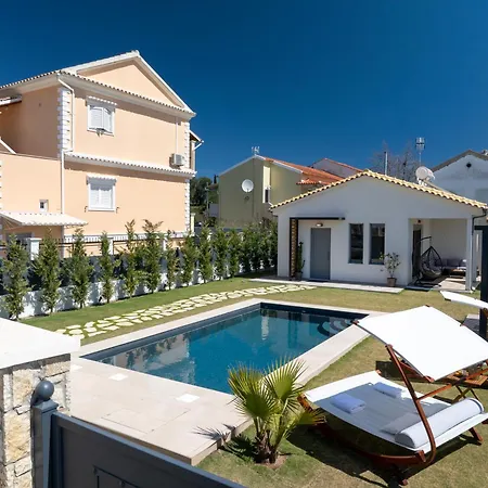 Rustic Charm Petrití